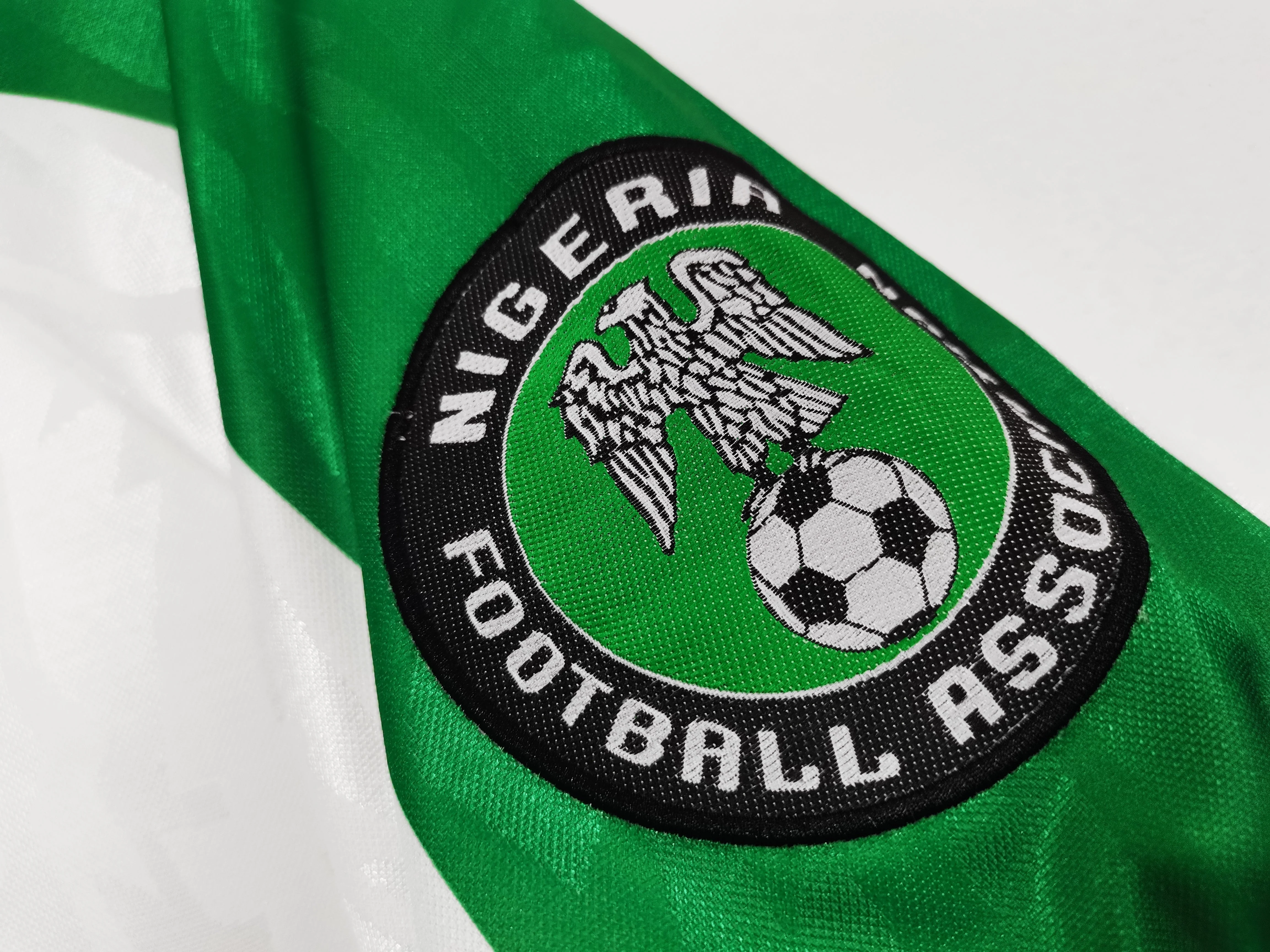 1996/98 Nigeria white and green kit - Image 7