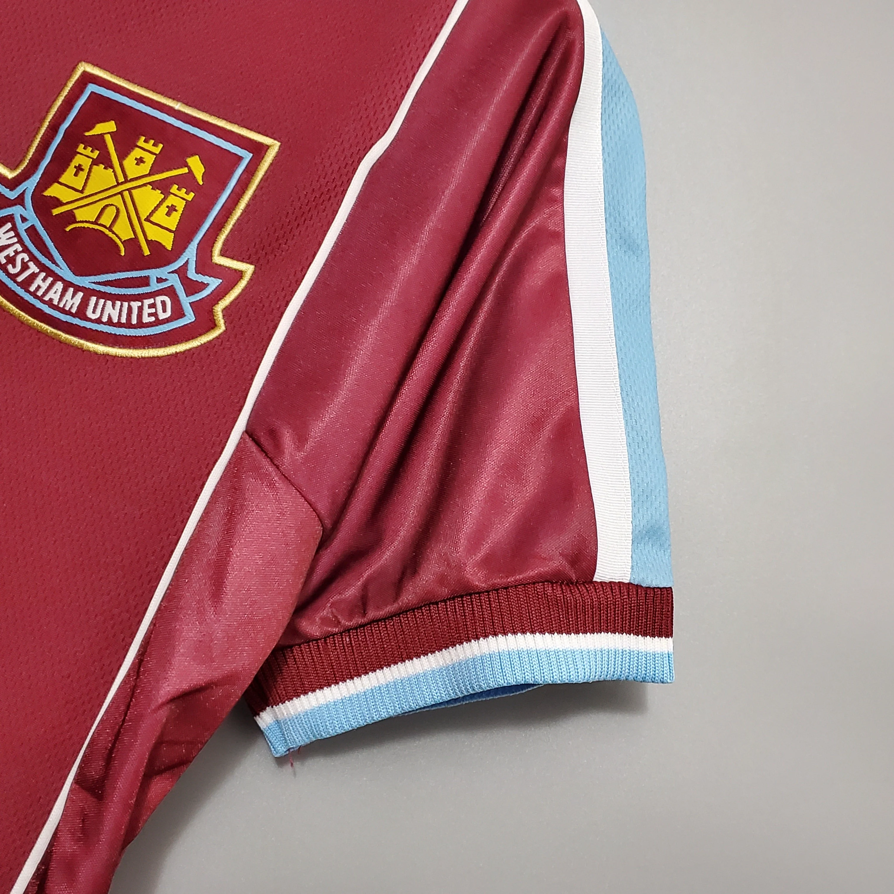 1999/2001 West Ham united Retro kit - Image 4