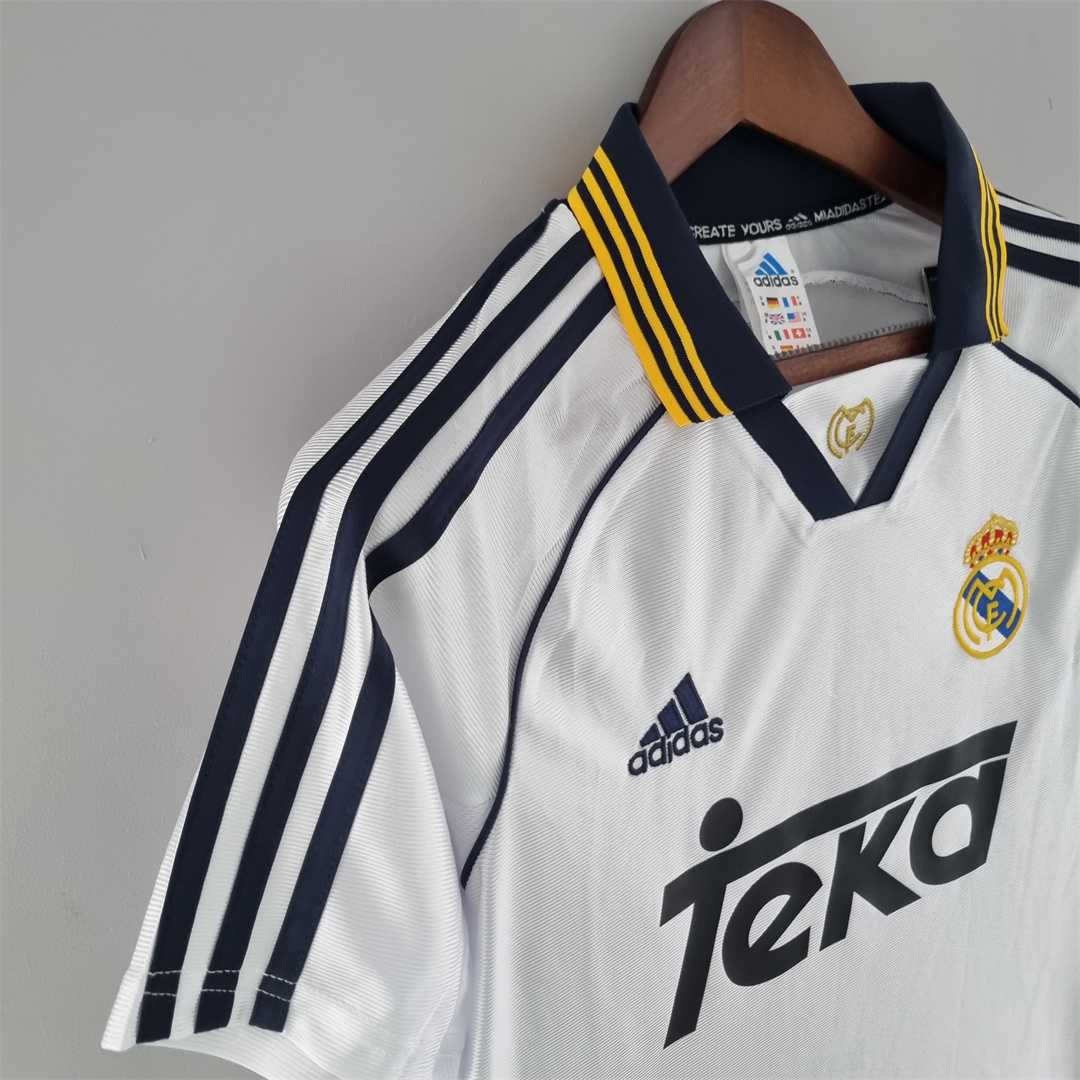 2000 Real Madrid Home kit - Image 4