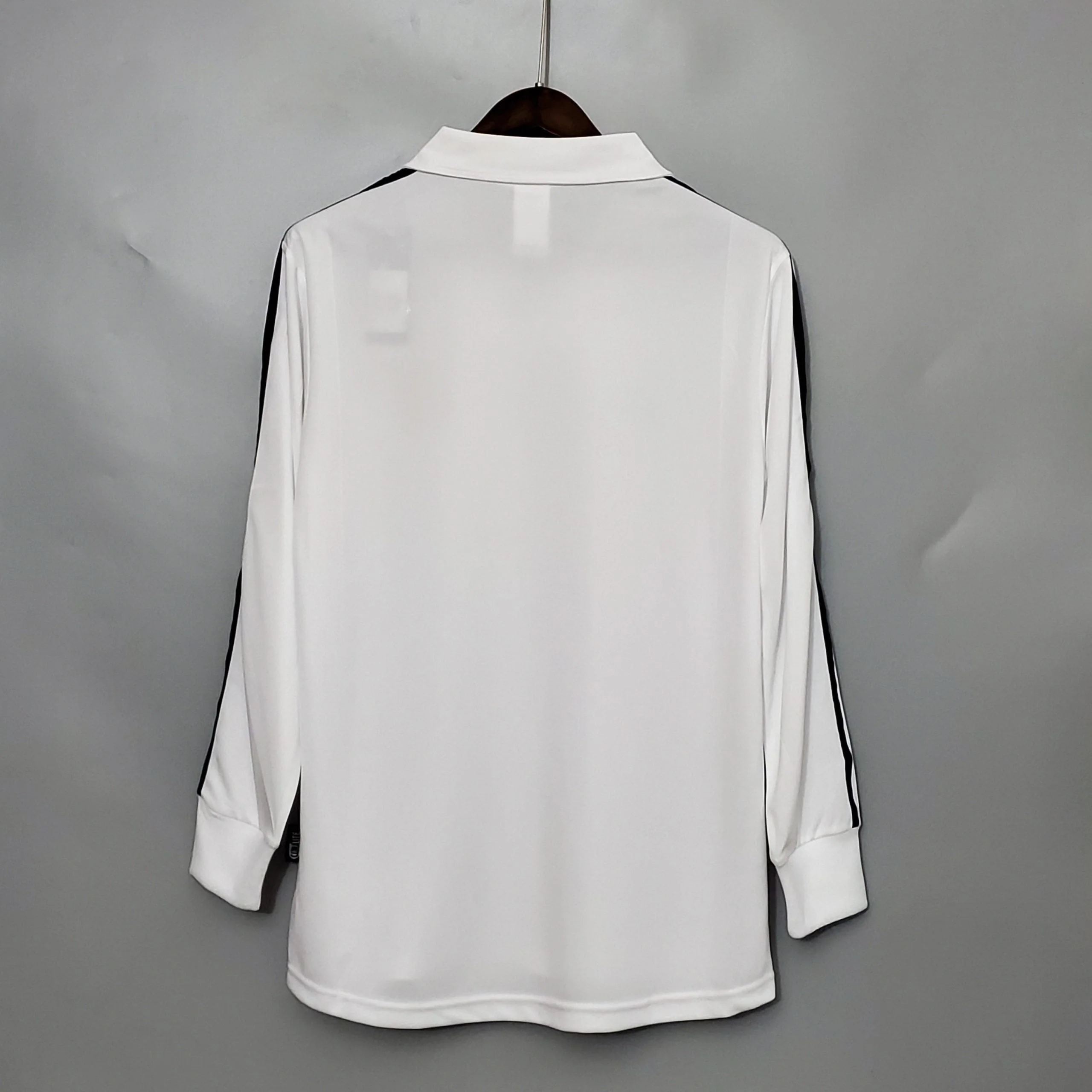 2001/2002 Real Madrid home long sleeve retro jersey - Image 2