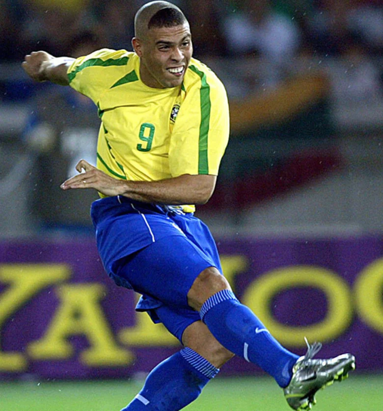 2002 Brazil home retro kit - Image 8