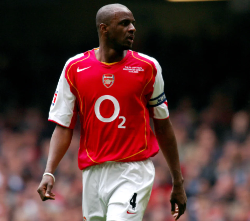 2004/2005 Arsenal Home Retro Kit - Image 6