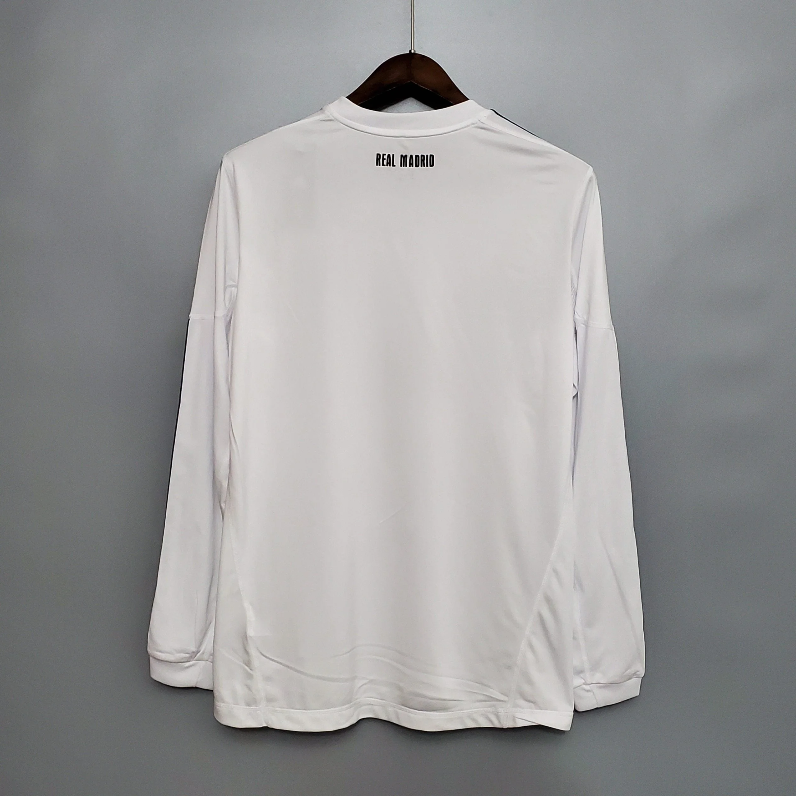 2010/2011 Real Madrid home retro long sleeve jersey - Image 2