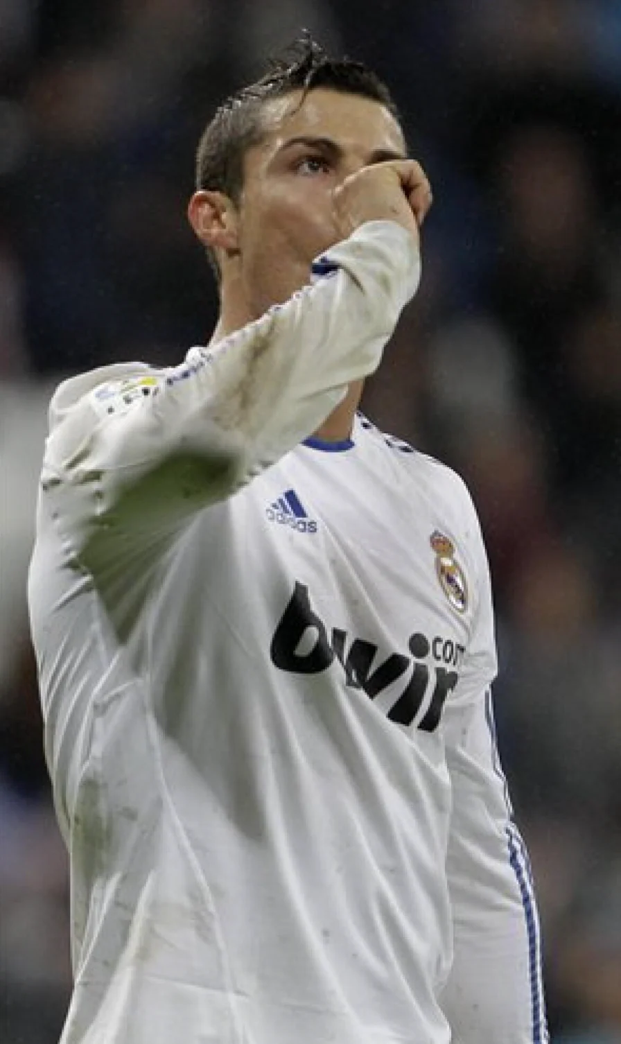 2010/2011 Real Madrid home retro long sleeve jersey - Image 4
