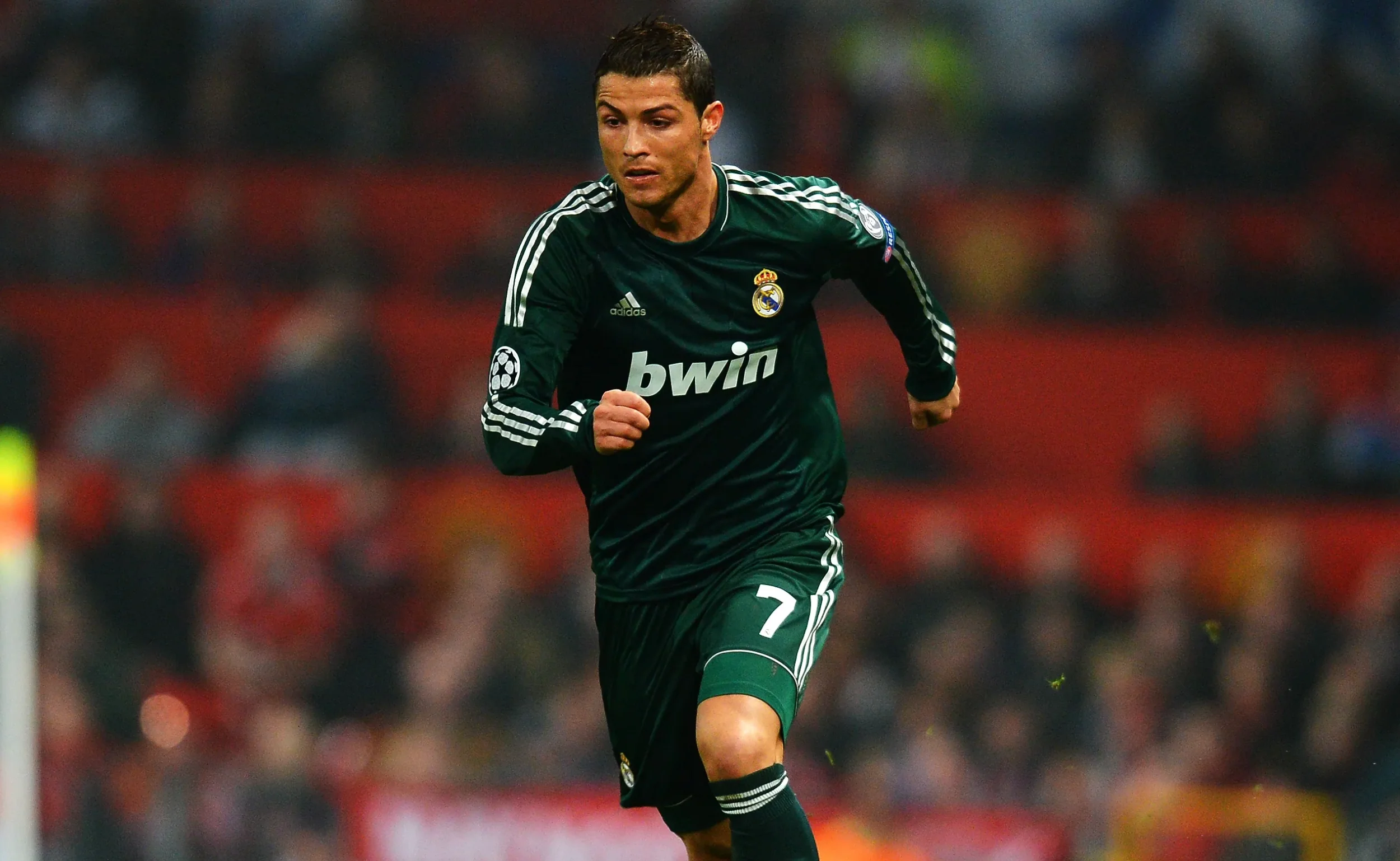 2012/2013 Real Madrid Green retro Long Sleeves jersey - Image 5