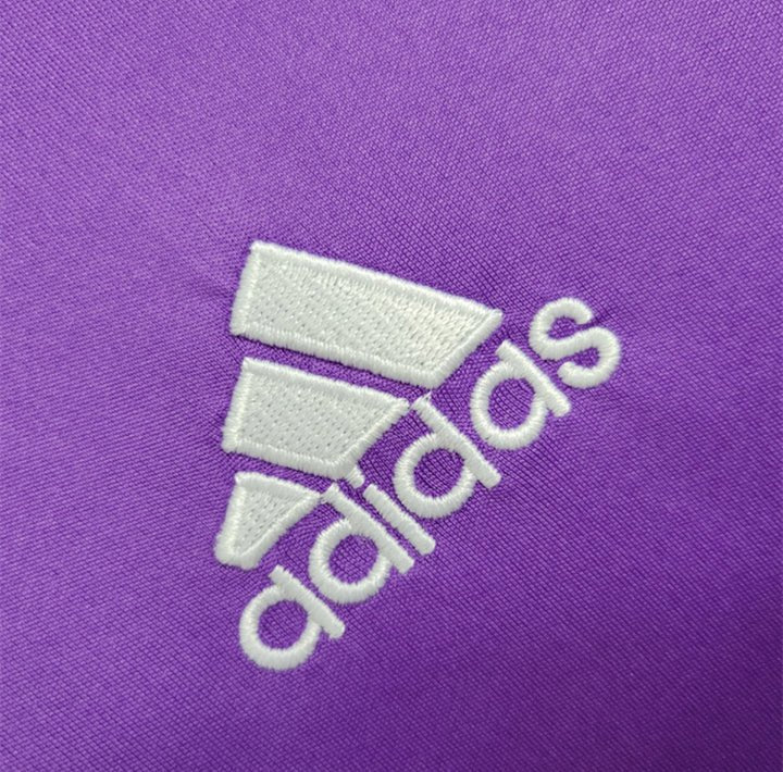 2016/2017 Real Madrid Away Long Sleeve Kit - Image 4