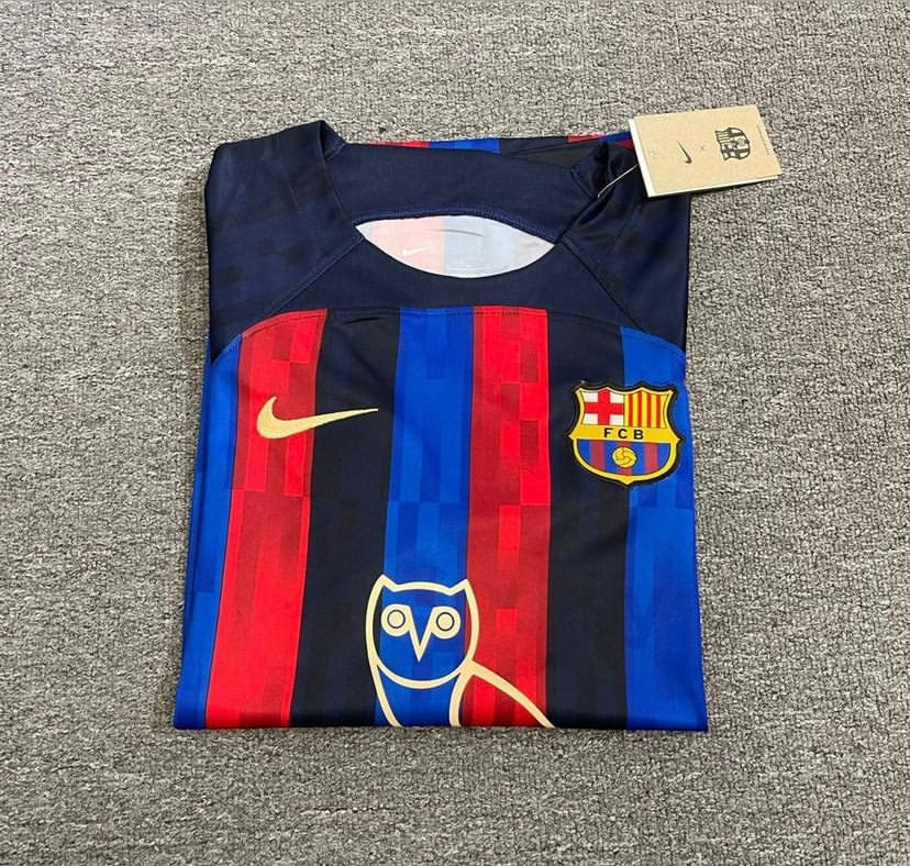 22/23 Barcelona x OVO Home kit - Image 4