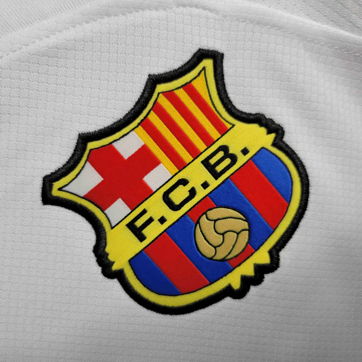 23/24 FC Barcelona White Long Sleeve Away Kit - Image 2