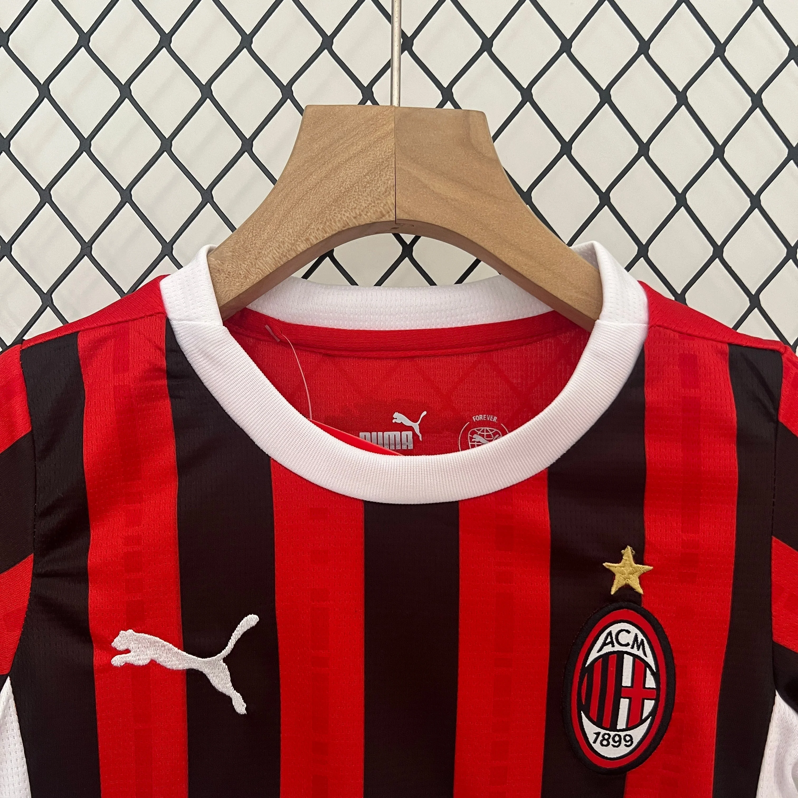 Ac Milan 24-25 Kids football kit - Image 3