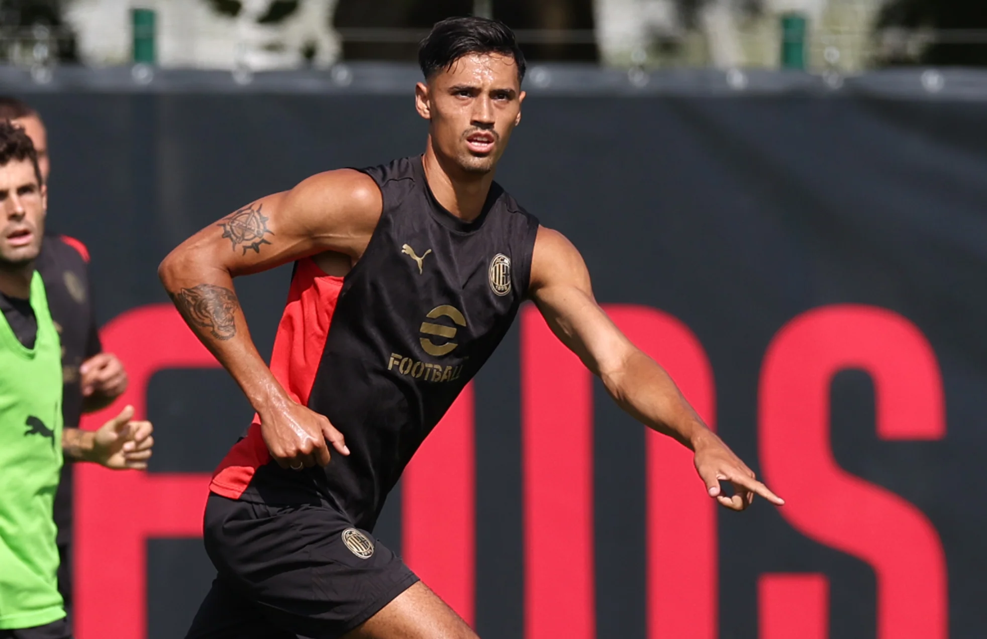 AC Milan Sleeveless Training set 2025 - Image 12