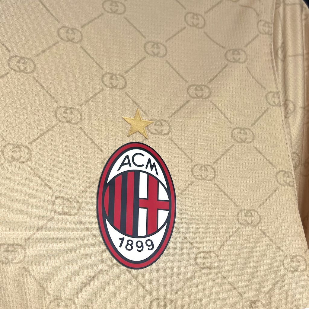 AC Milan x Gucci 24/25 Special Edition jersey - Image 4