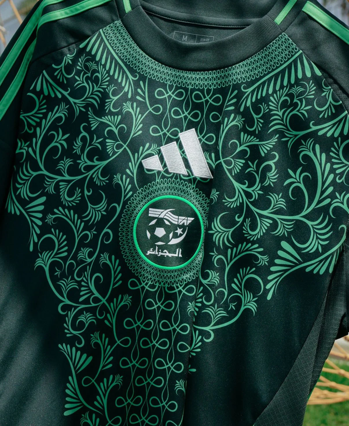 Algeria 24/25 away jersey - Image 2