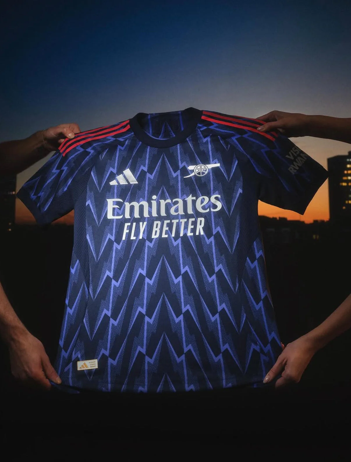 Arsenal 2025/2026 Away Jersey - Image 7