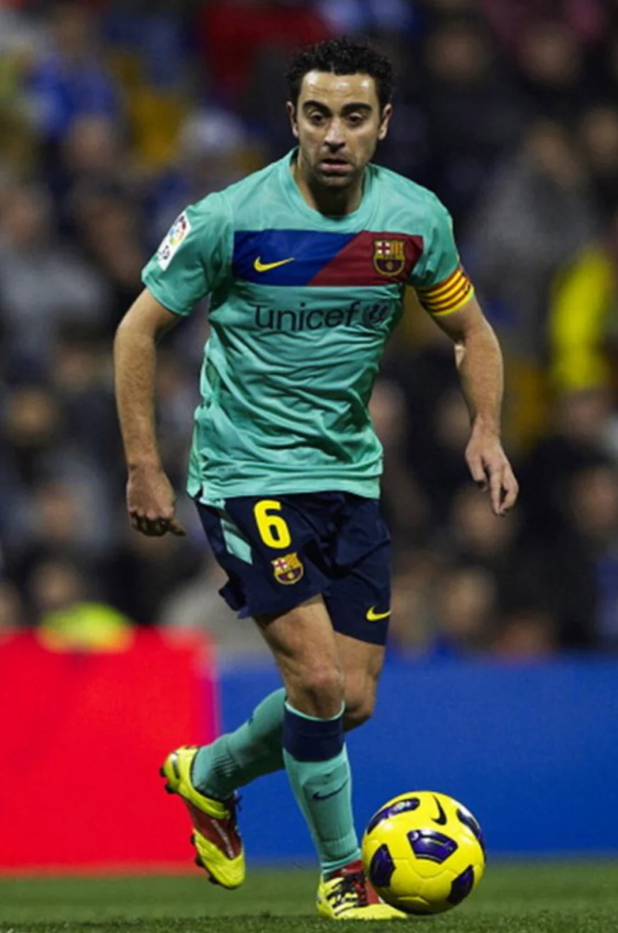 BARCELONA AWAY RETRO 2010 / 2011 - Image 14