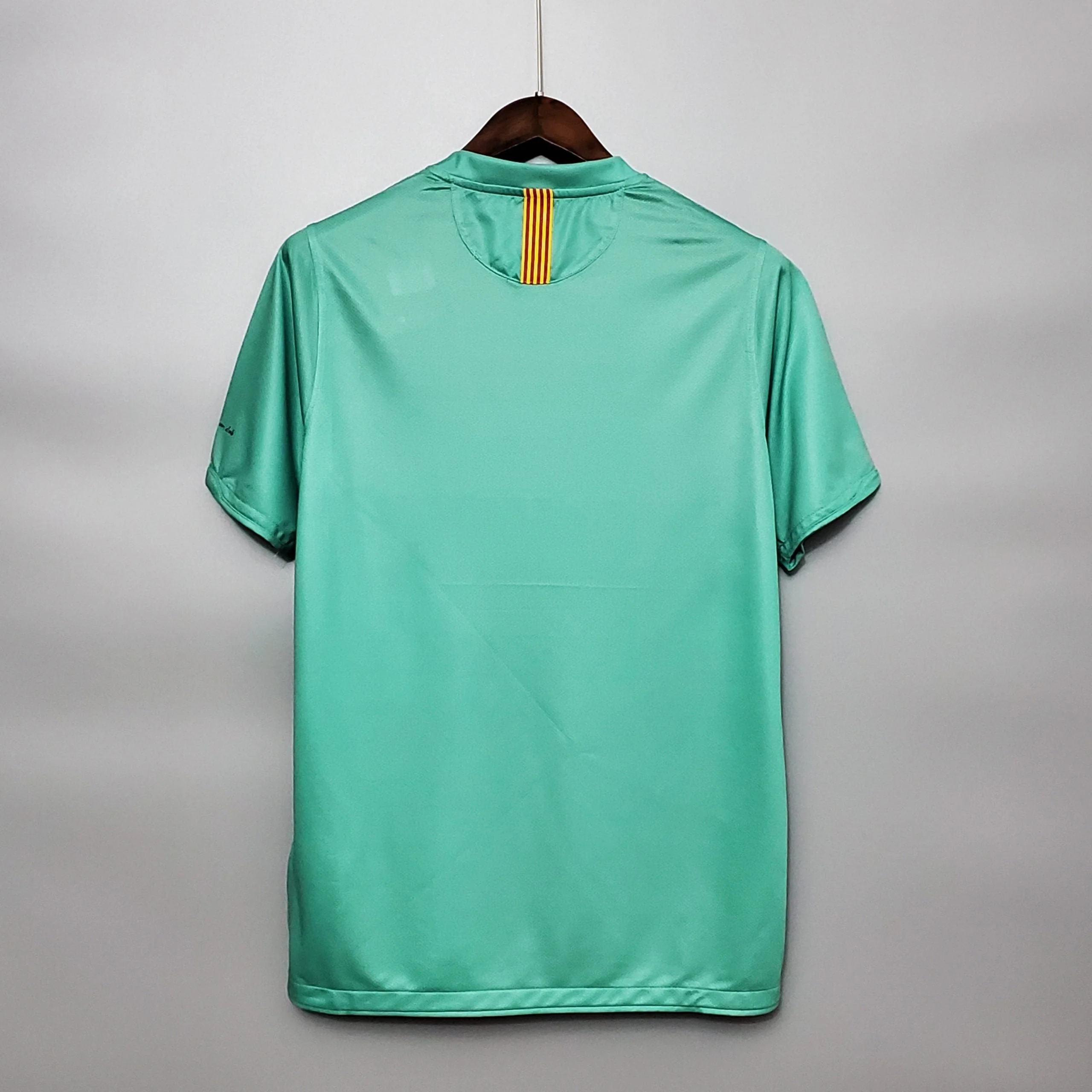 BARCELONA AWAY RETRO 2010 / 2011 - Image 2