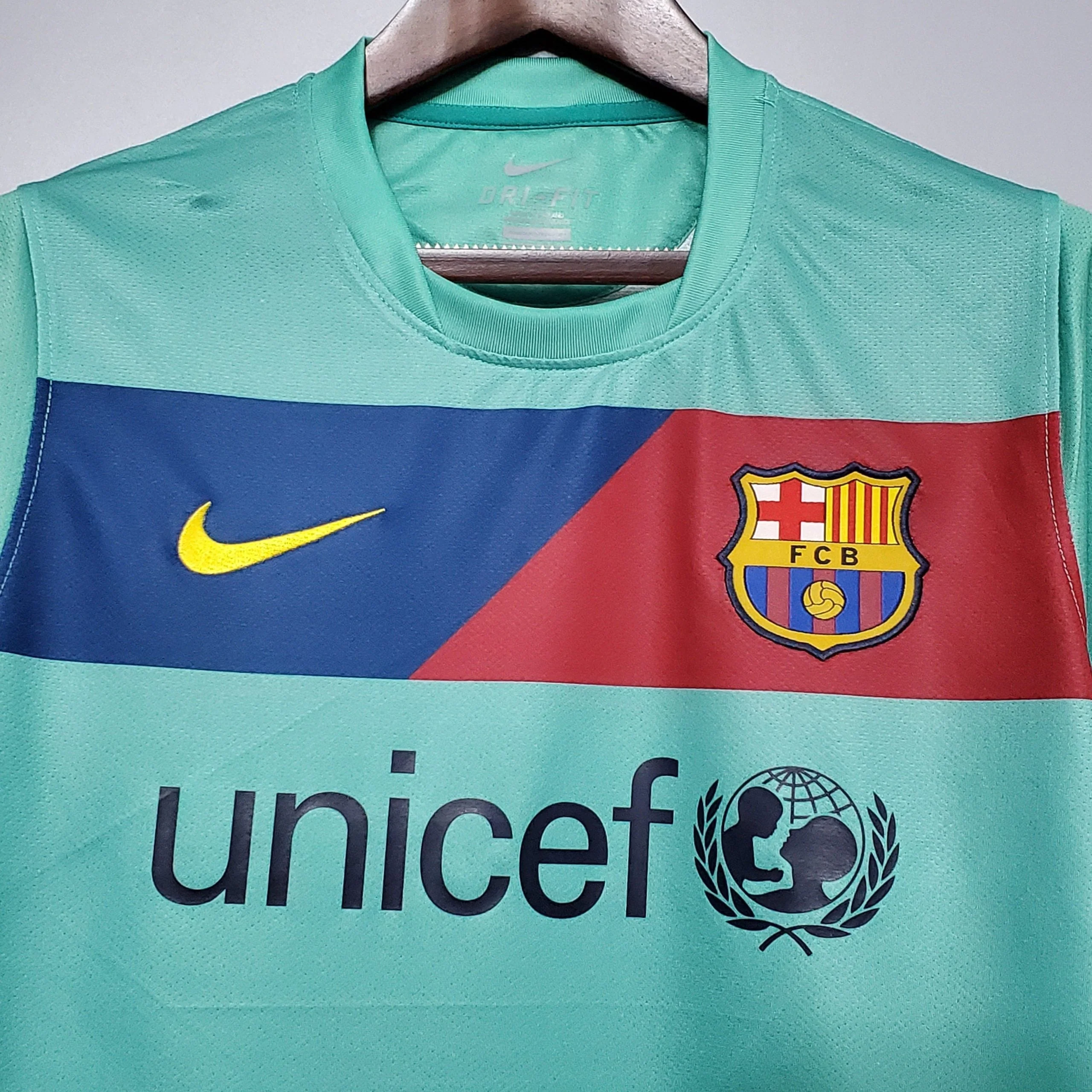 BARCELONA AWAY RETRO 2010 / 2011 - Image 4