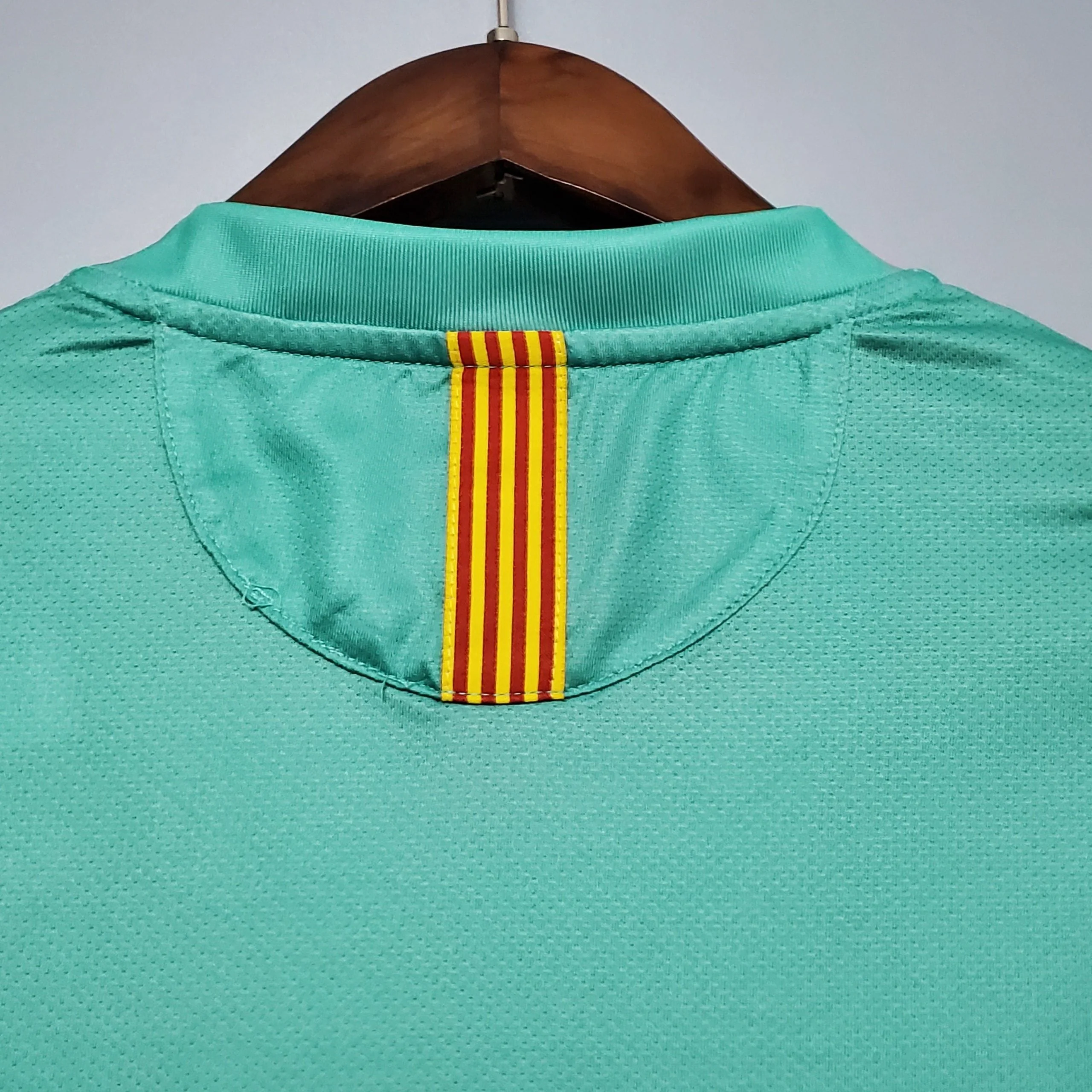 BARCELONA AWAY RETRO 2010 / 2011 - Image 5