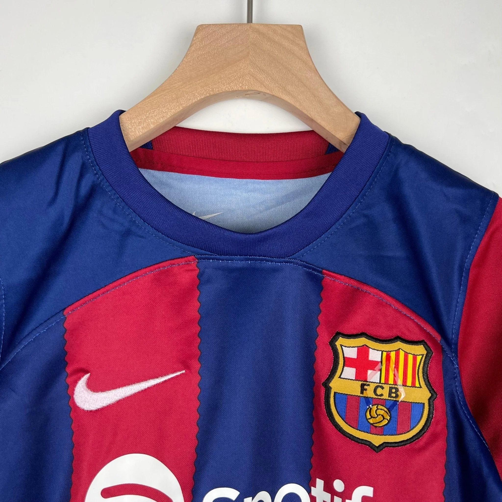 Barcelona home kit kids 2023/24 - Image 3