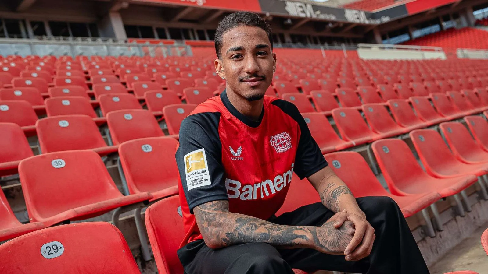 Bayer Leverkusen Home Jersey 2024/25 - Image 12