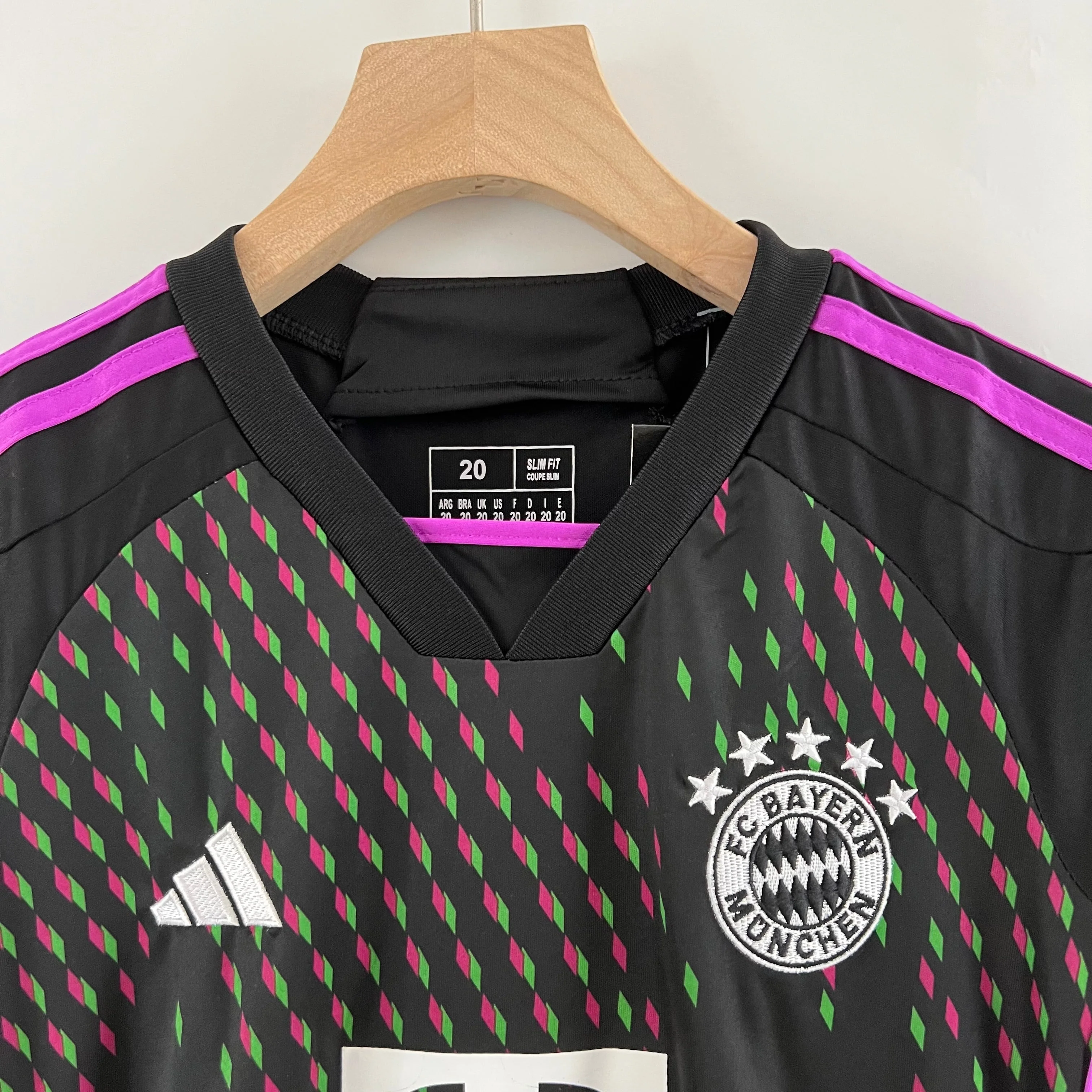 Bayern Munich 23-24 Kids Away jersey - Image 4