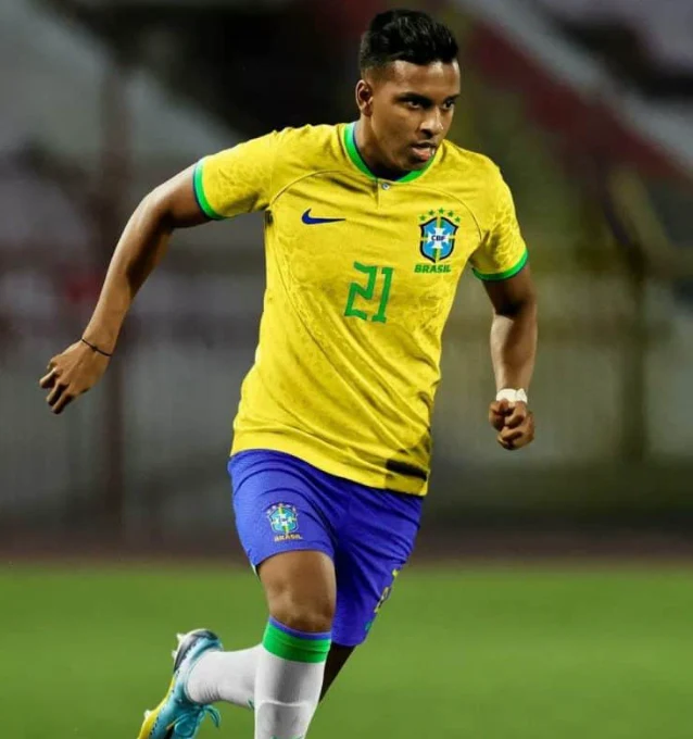 Brazil Home National Team World Cup 22/23 - Image 6
