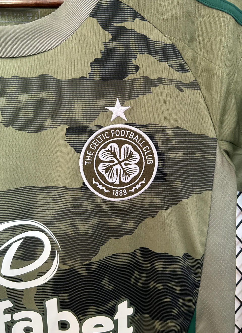 Celtic2024–2025 Third Kit Camo - Image 4