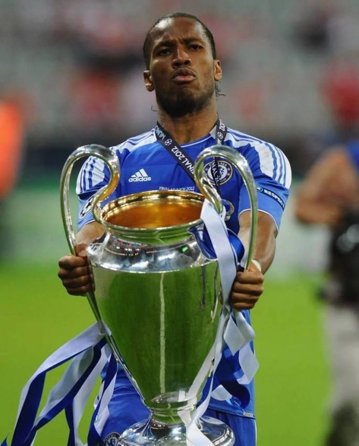 Chelsea 2011-2012 Retro jersey - Image 9