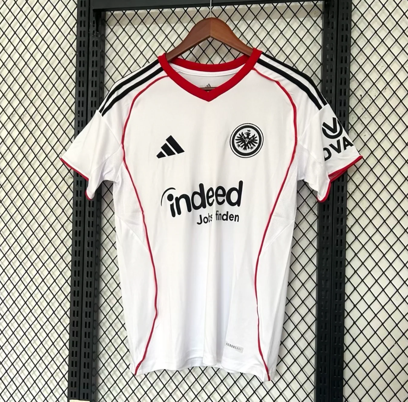 Eintracht Frankfurt 2025/2026 Away Jersey - Image 3
