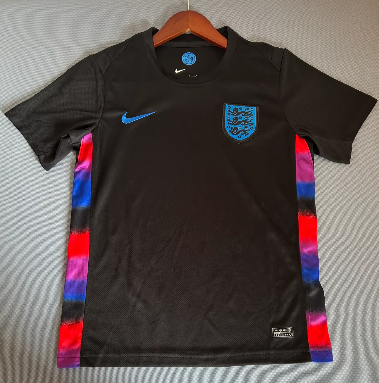 England 2025/2026 Away Kit - Image 2