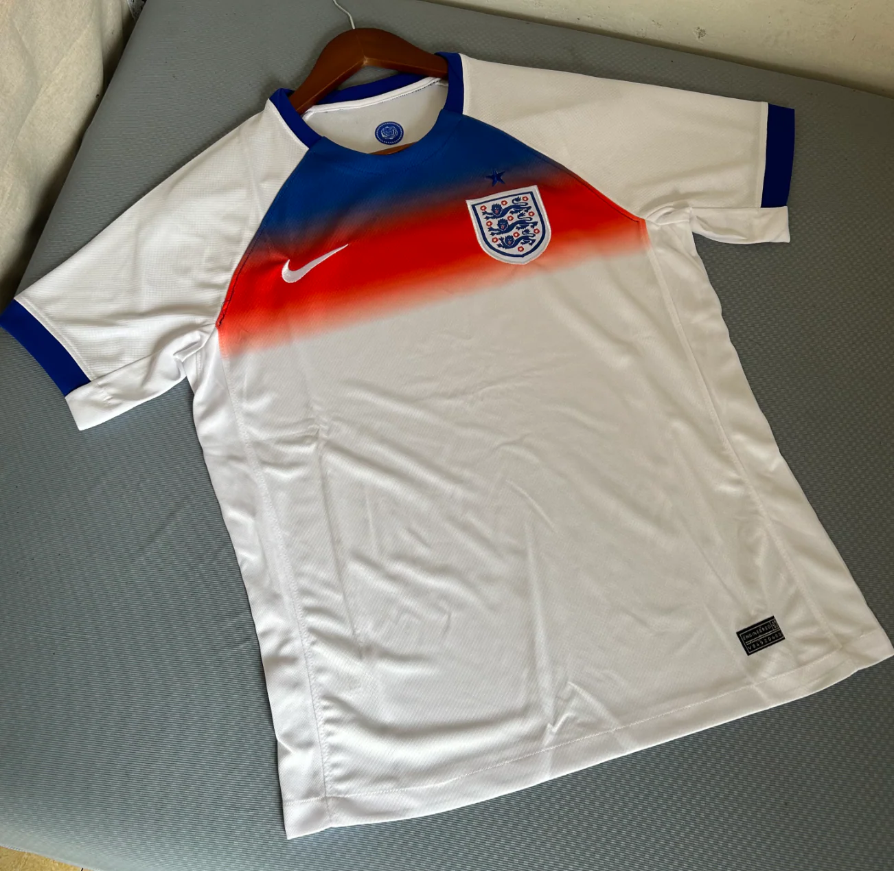 England 2025-2026 Home Kit - Image 2
