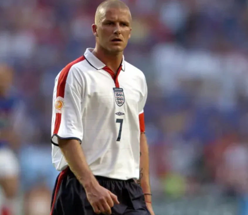 England Home retro kit 2004 - Image 5
