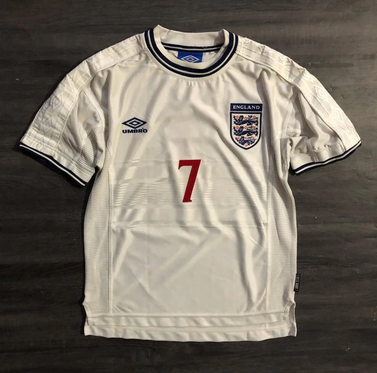 England Retro Jersey 2000 - Image 3