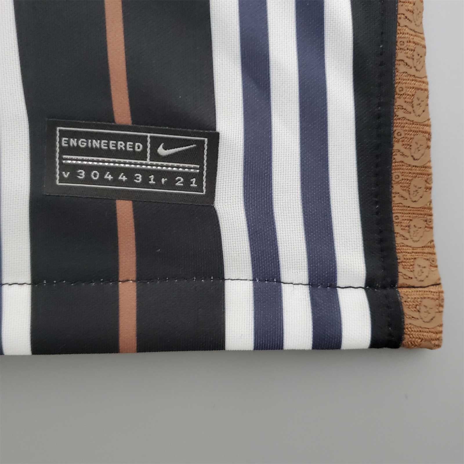 England X Burberry 2024 Special Edition - Image 6