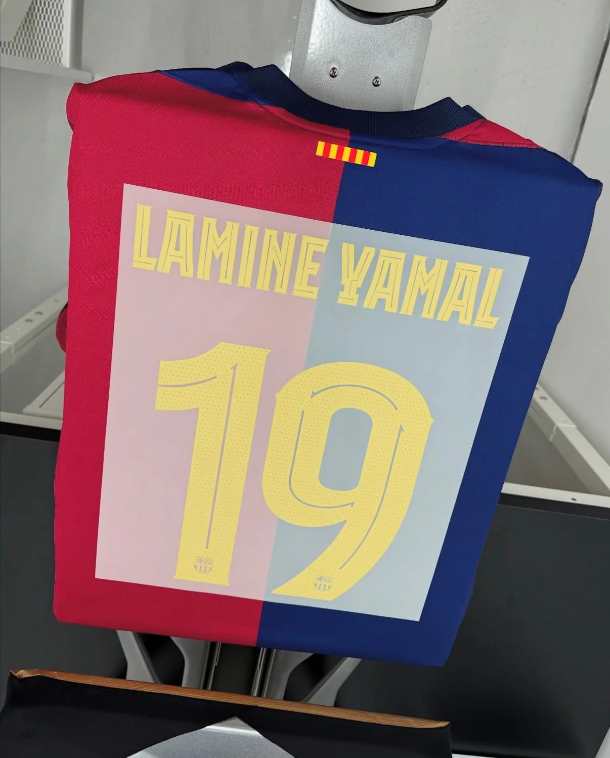 Fc Barcelona 2024/2025 Home Kit - Image 5