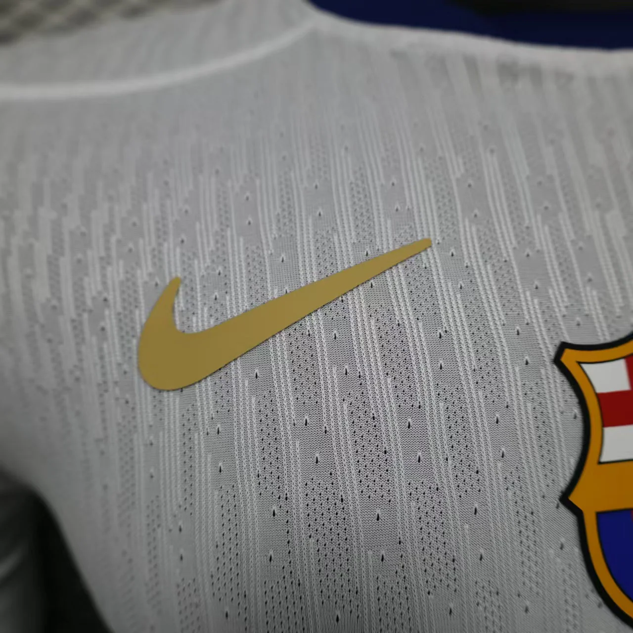FC Barcelona 2025-2026 Away Kit - Image 2