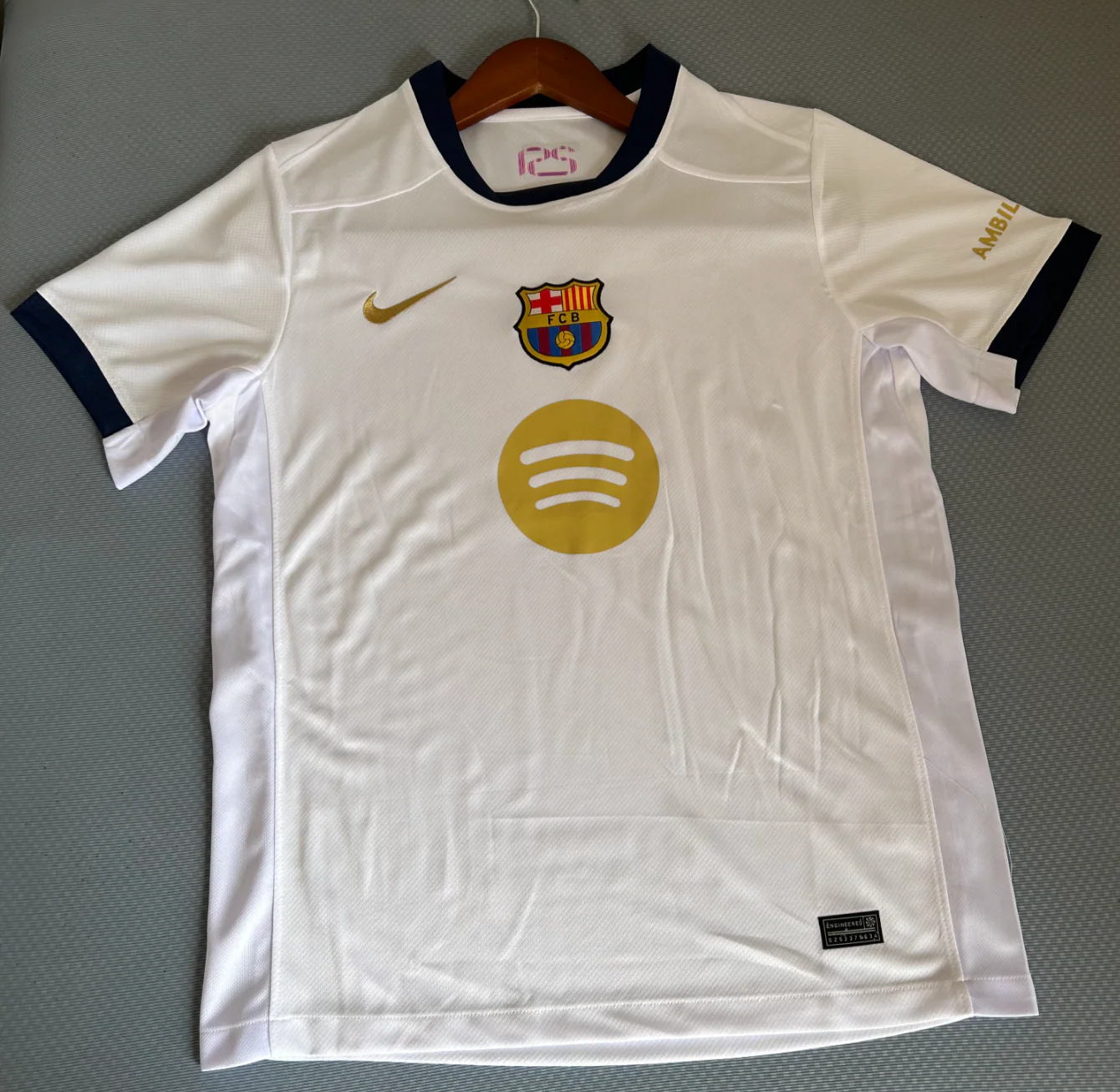 FC Barcelona 2025-2026 Away Kit - Image 8