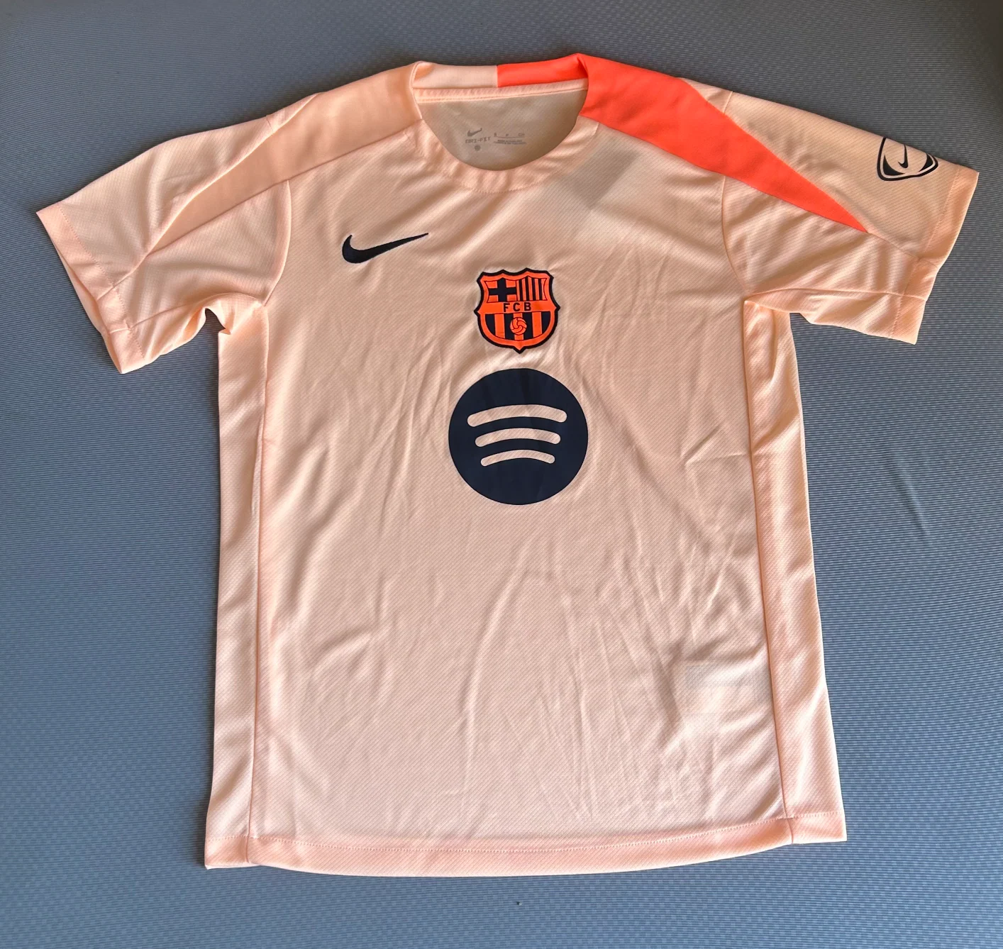 FC Barcelona 2026 Orange Training Kit - Image 3