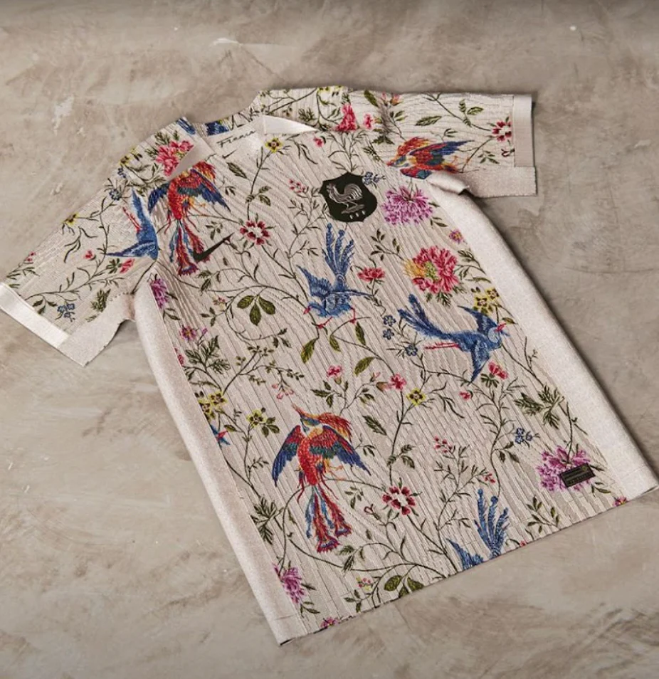 France Flowers Special Edition shirt - Image 8