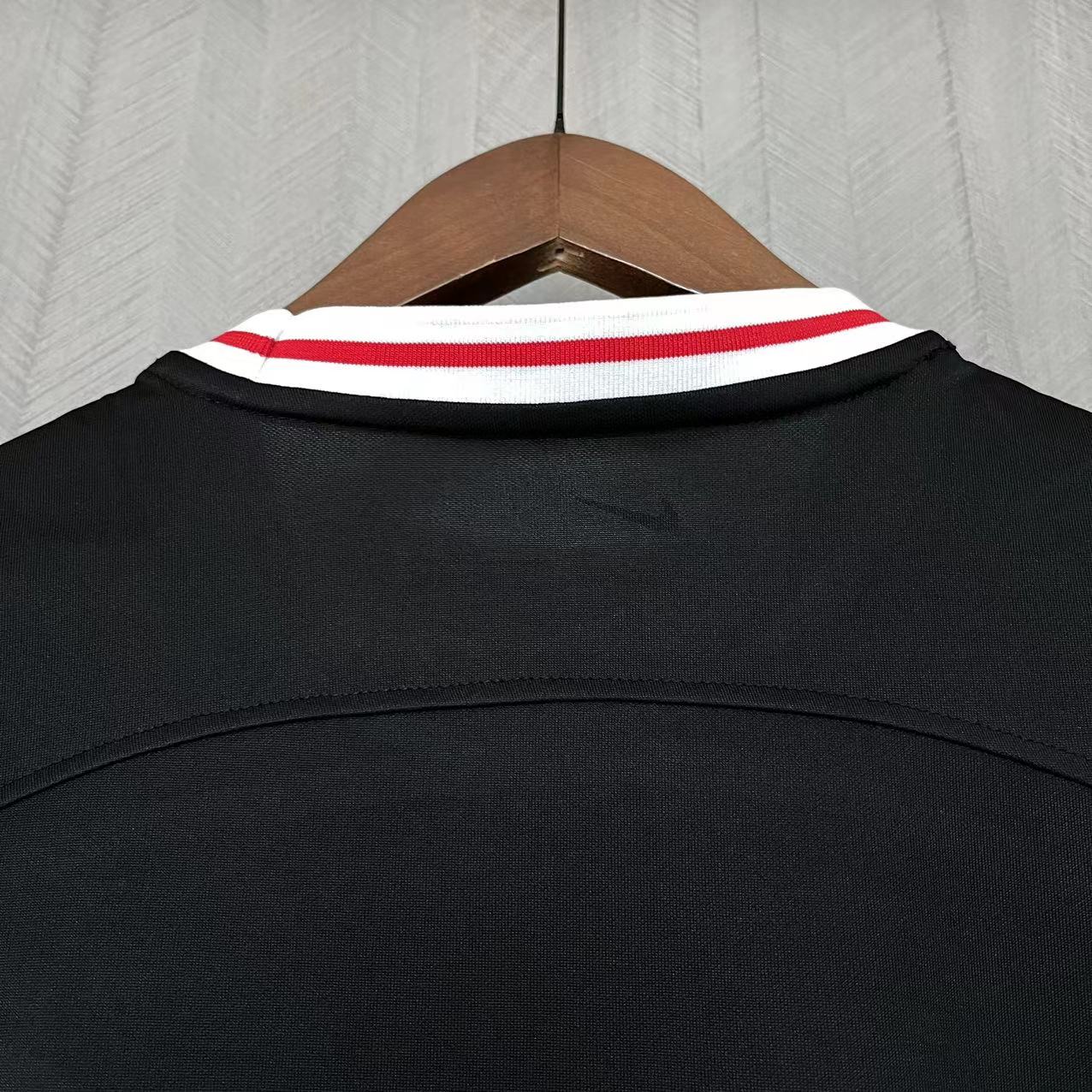 Frankfurt 23-24 Away - Image 5