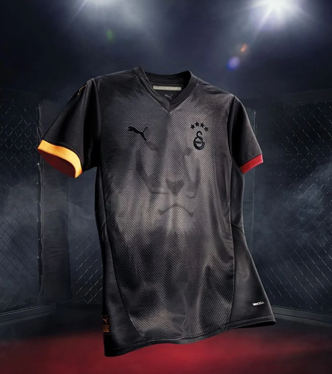 Galatasaray Lion Special Edition Shirt - Image 6
