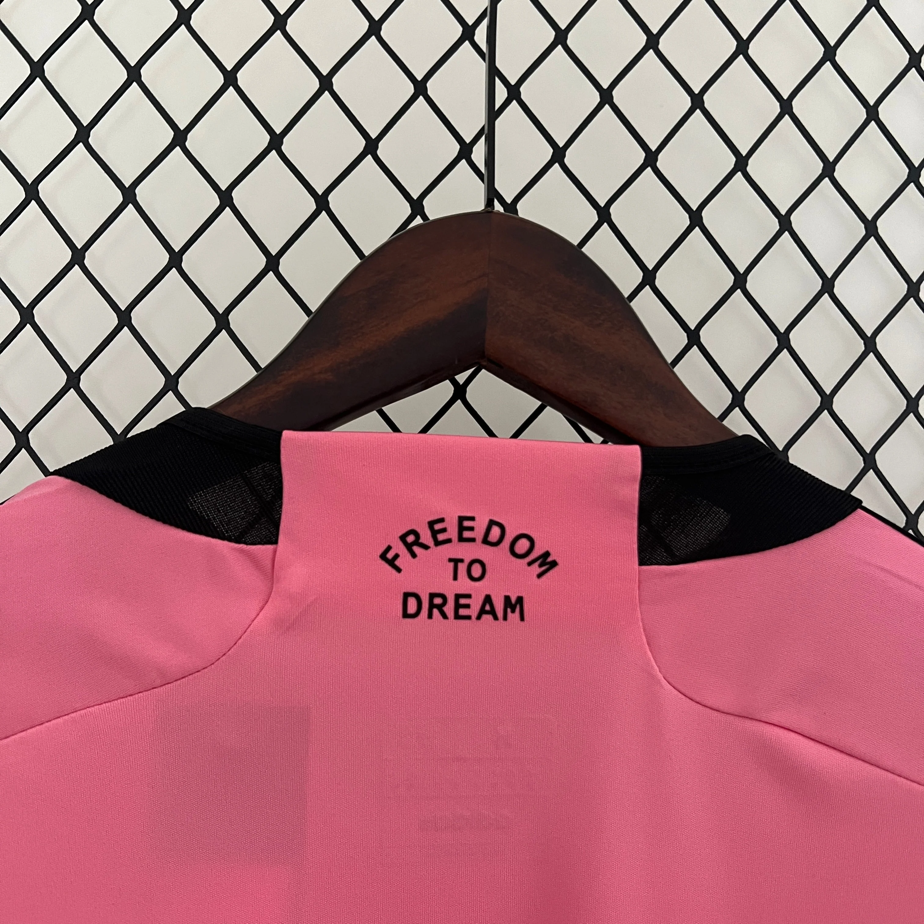 Inter Miami 24-25 Home - Image 8