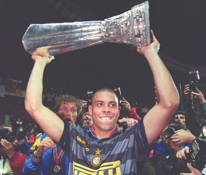 INTER MILAN 1997/98 THIRD X RONALDO - Image 4