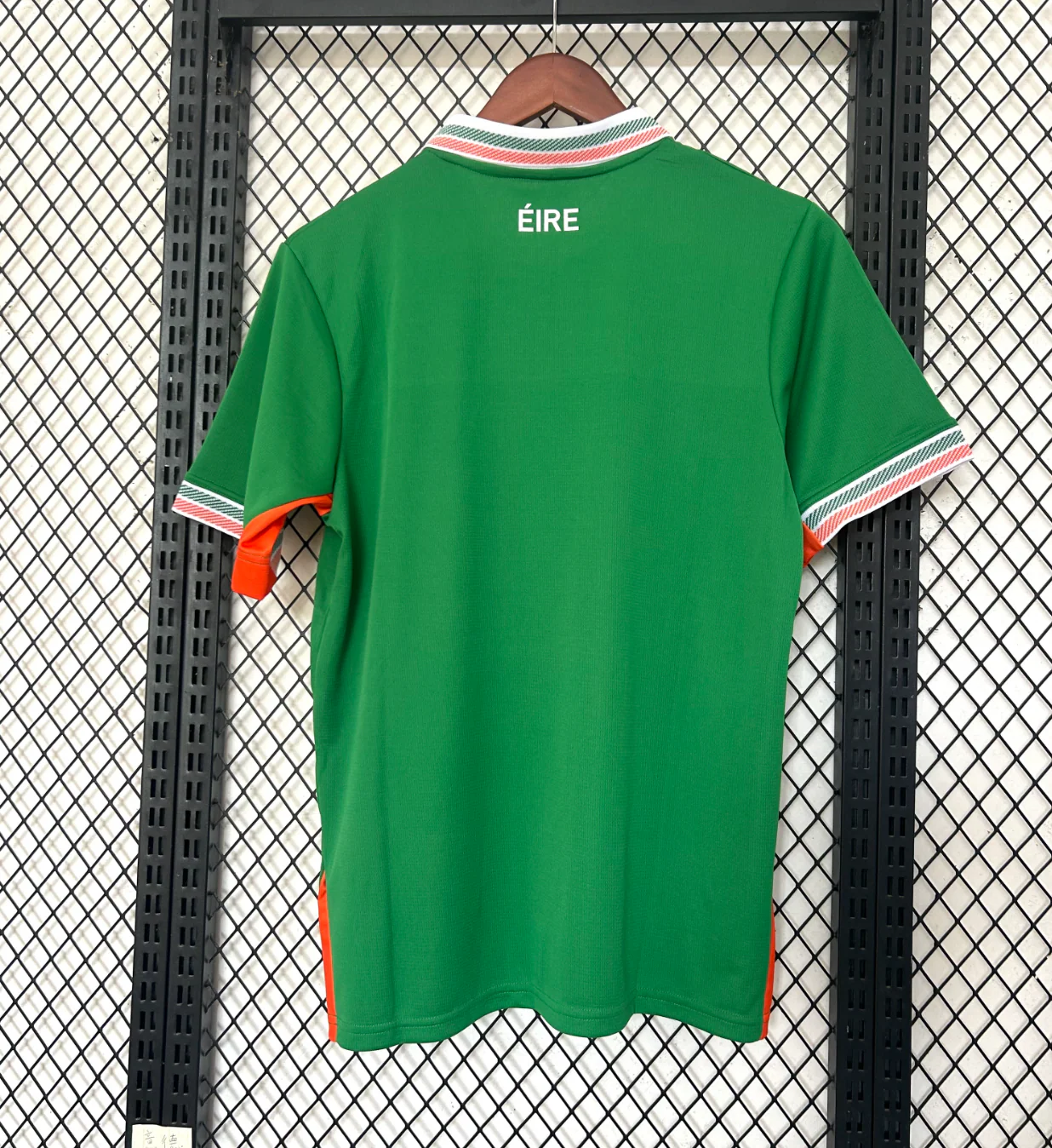 Ireland 2025/2026 Football Jersey - Image 4