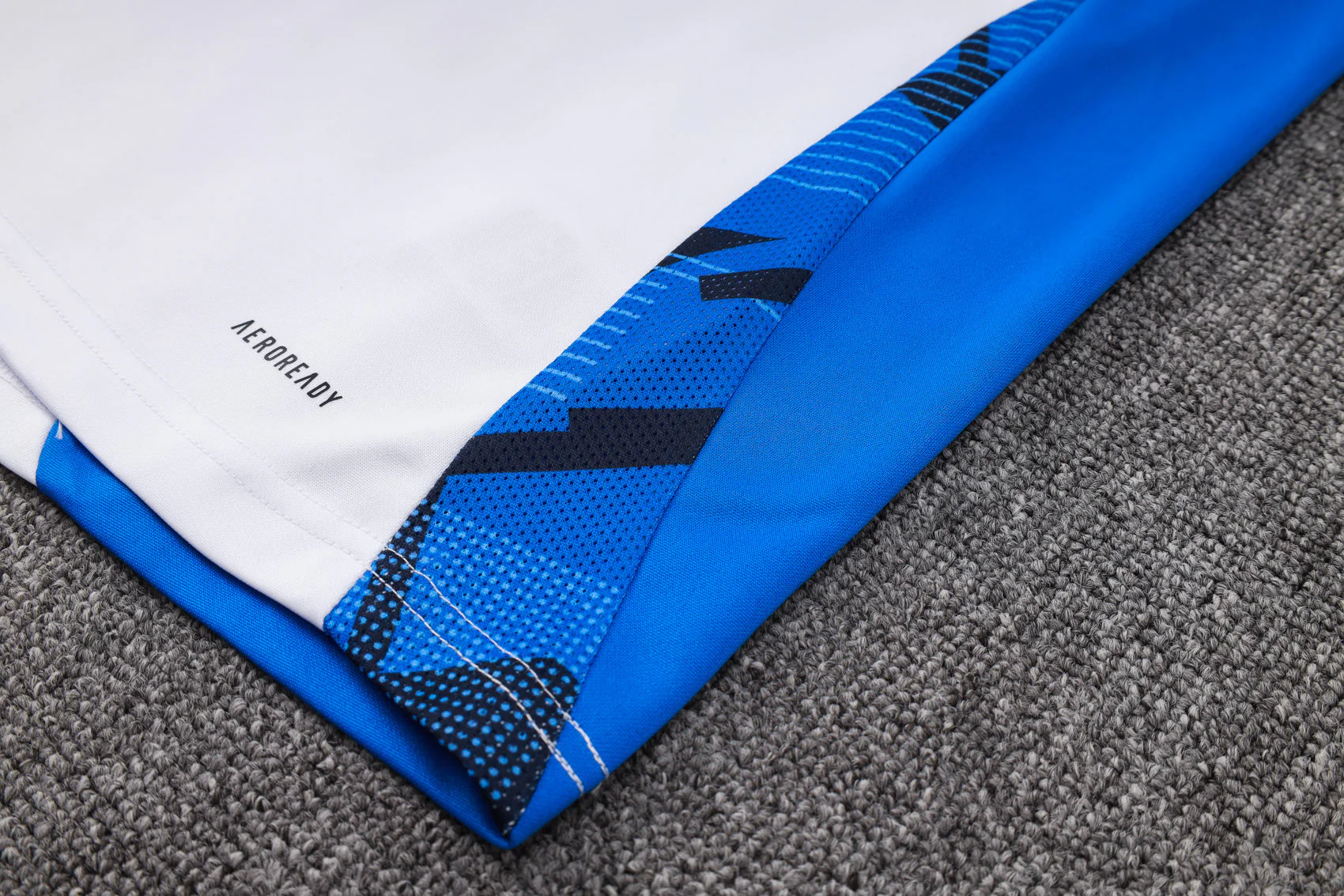 Italy 24-25 white half zip Tracksuit - Image 5