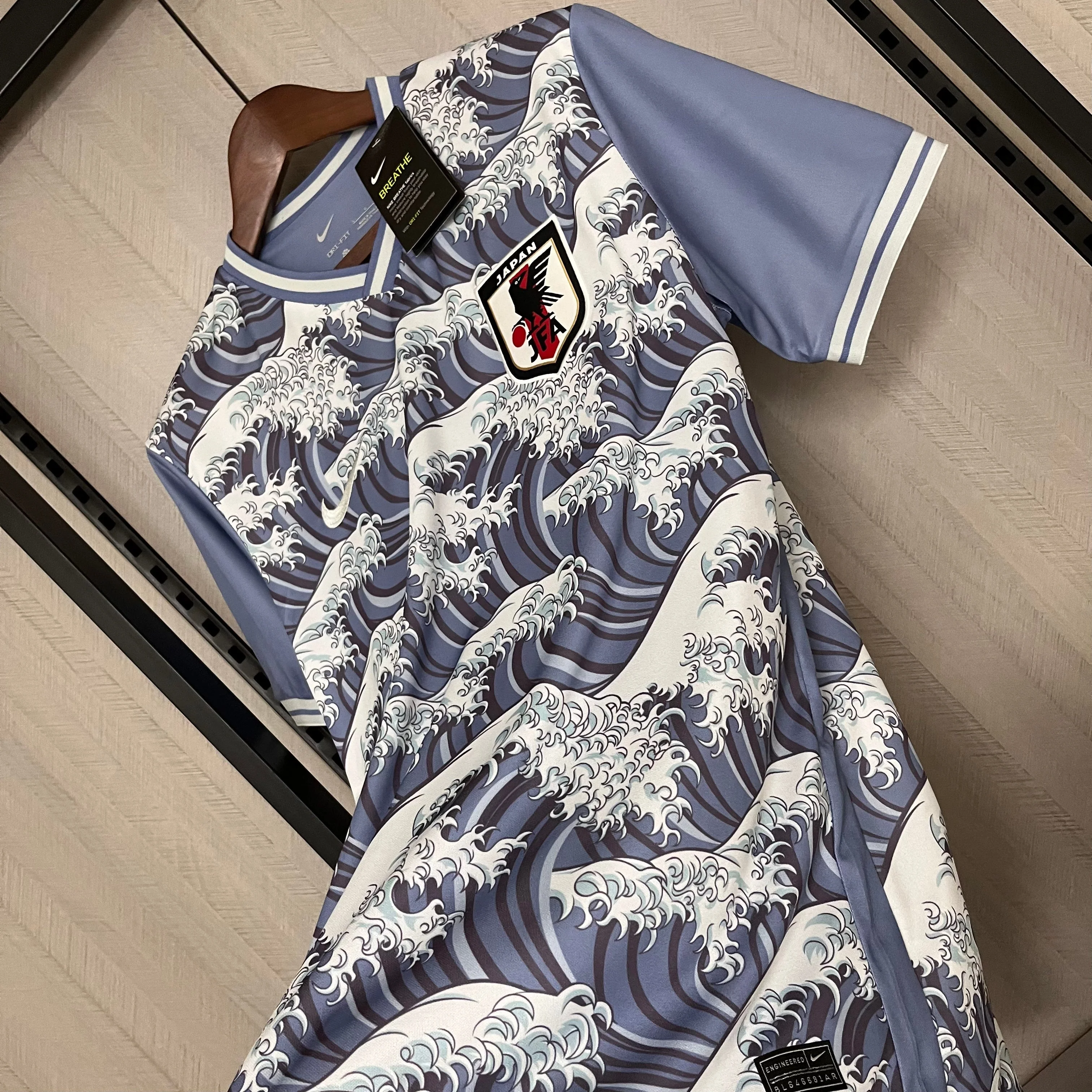 Japan 24-25 | Special Edition Waves - Image 3