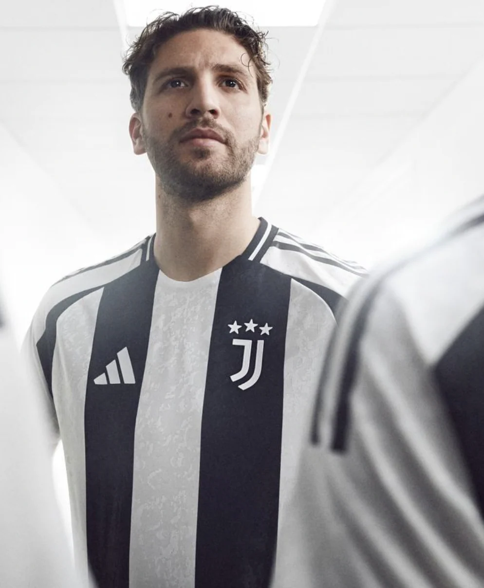JUVENTUS 2024/25 HOME SHIRT - Image 5