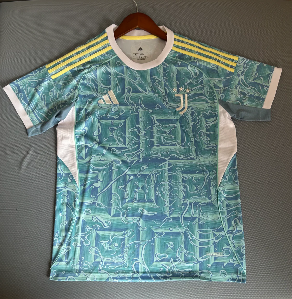 Juventus 2025/2026 Away shirt - Image 4