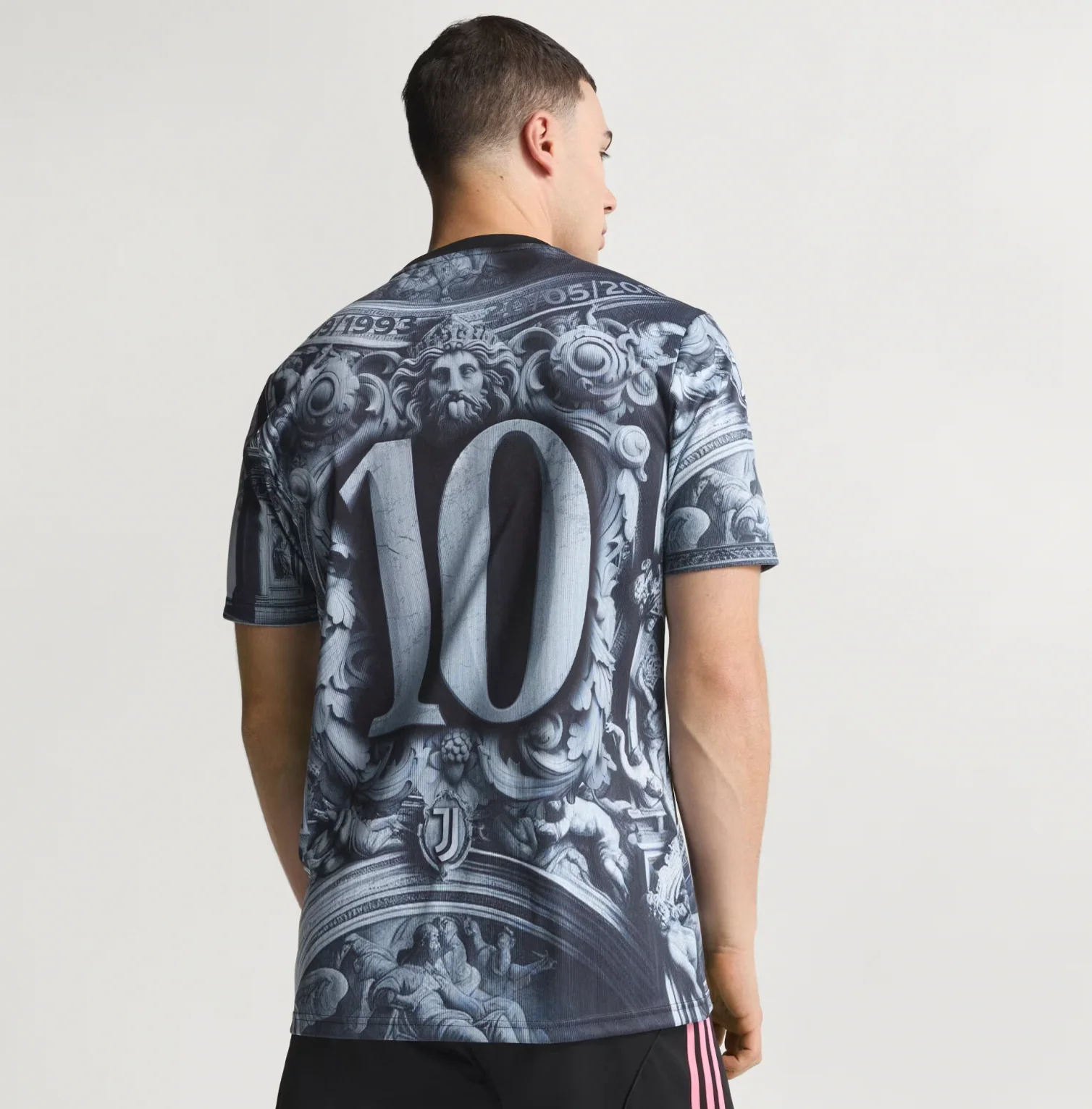 Juventus 2026 pre-match jersey - Image 5
