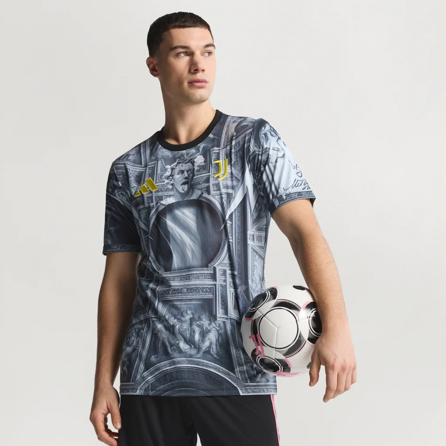 Juventus 2026 pre-match jersey - Image 6
