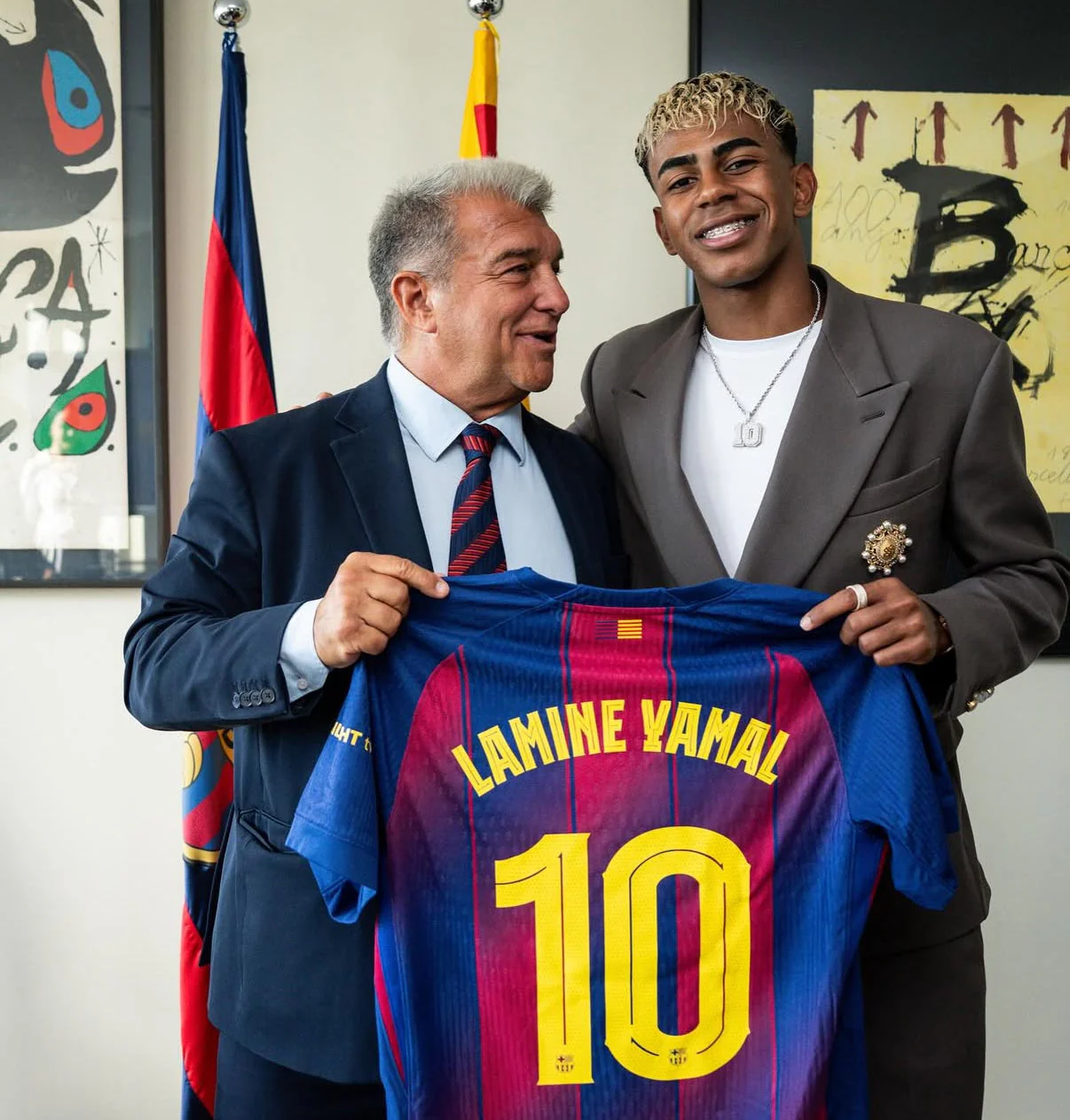 LAMINE YAMAL NUMBER 10 Fc Barcelona jersey - Image 4